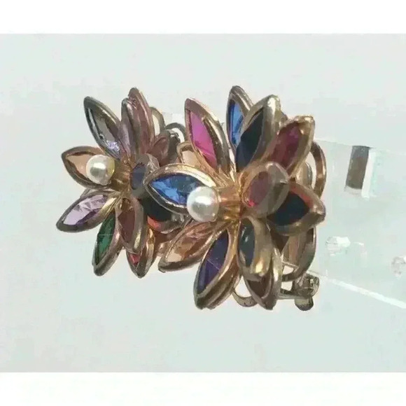 Vintage Flower Earrings 3D Multi Color 1970s Clip On Layered - Picture 3 of 10